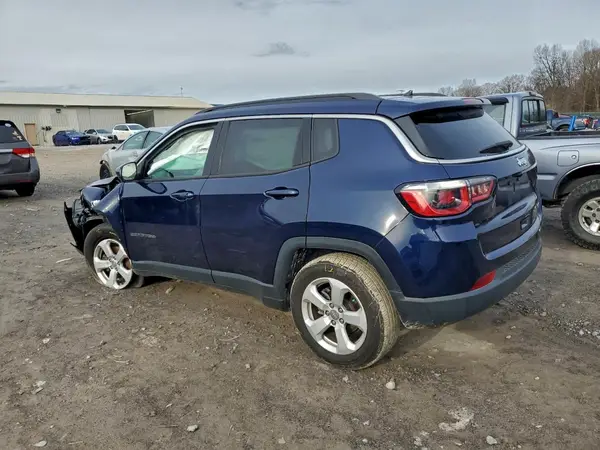 3C4NJCBB3JT356210 2018 JEEP COMPASS - Image 2