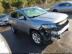 3C4NJCBB3JT362489 2018 JEEP COMPASS
