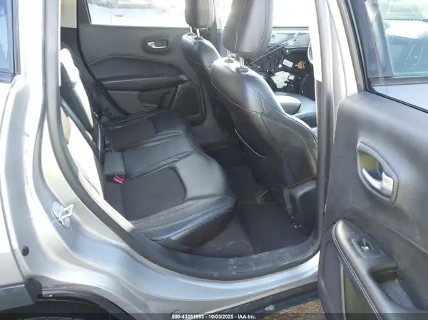 3C4NJCBB3JT362489 2018 JEEP COMPASS - Image 8