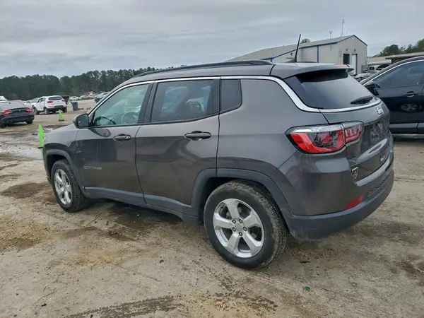 3C4NJCBB3JT376747 2018 JEEP COMPASS - Image 2
