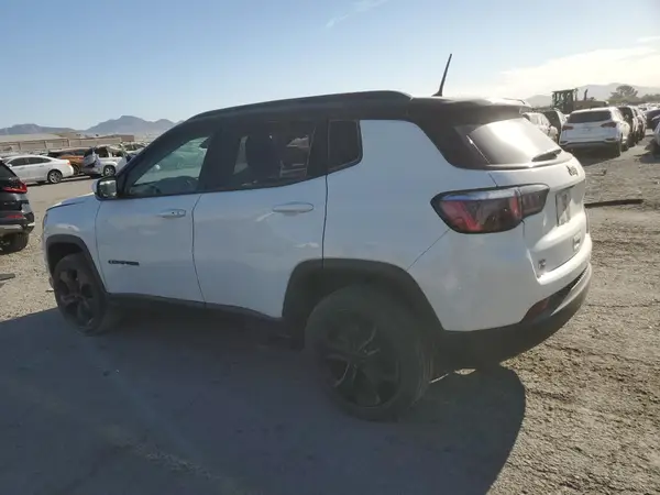 3C4NJCBB3JT407477 2018 JEEP COMPASS - Image 2