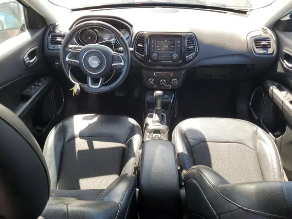 3C4NJCBB3JT407477 2018 JEEP COMPASS - Image 8