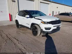 3C4NJCBB3JT407916 2018 JEEP COMPASS