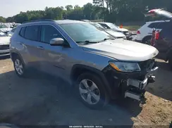3C4NJCBB3JT410993 2018 JEEP COMPASS