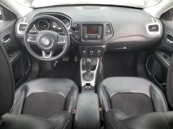3C4NJCBB3JT420682 2018 JEEP COMPASS - Image 8