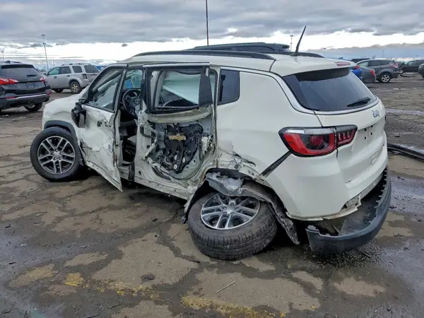 3C4NJCBB3JT462009 2018 JEEP COMPASS - Image 2