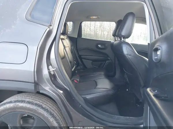 3C4NJCBB3JT462432 2018 JEEP COMPASS - Image 8