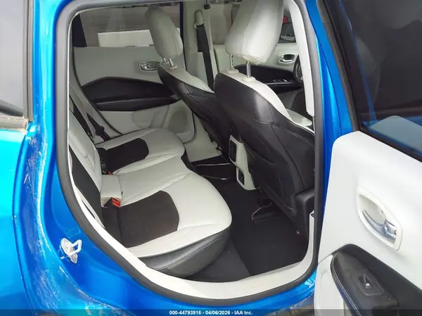 3C4NJCBB3JT488075 2018 JEEP COMPASS - Image 8