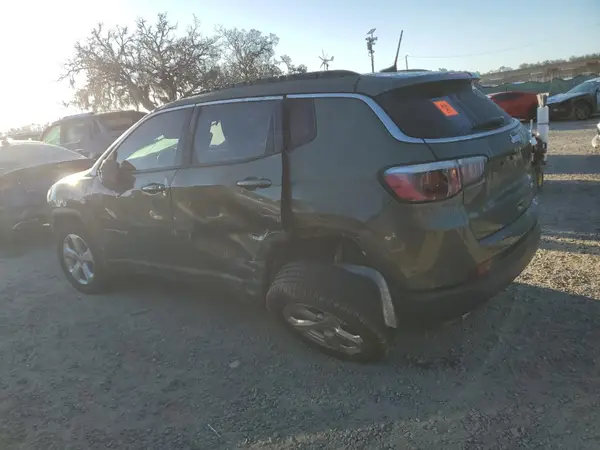 3C4NJCBB3KT649378 2019 JEEP COMPASS - Image 2