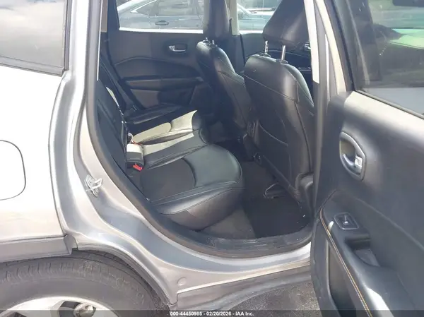 3C4NJCBB3KT655147 2019 JEEP COMPASS - Image 8