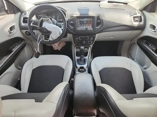 3C4NJCBB3KT676659 2019 JEEP COMPASS - Image 8
