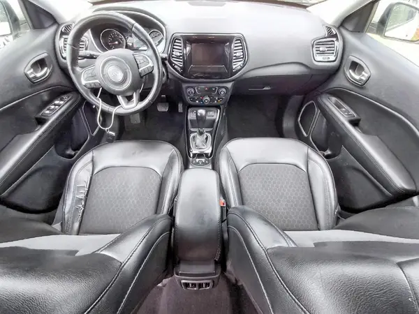 3C4NJCBB3KT726010 2019 JEEP COMPASS - Image 8