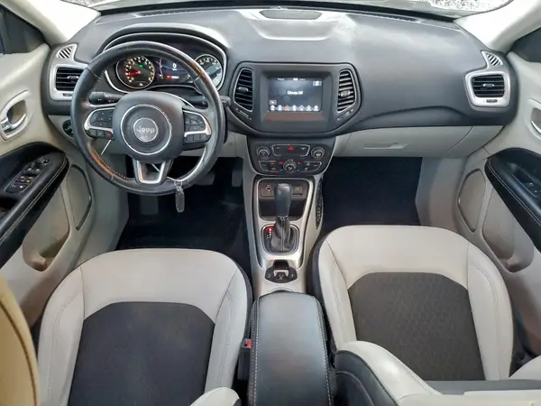 3C4NJCBB3KT743163 2019 JEEP COMPASS - Image 8