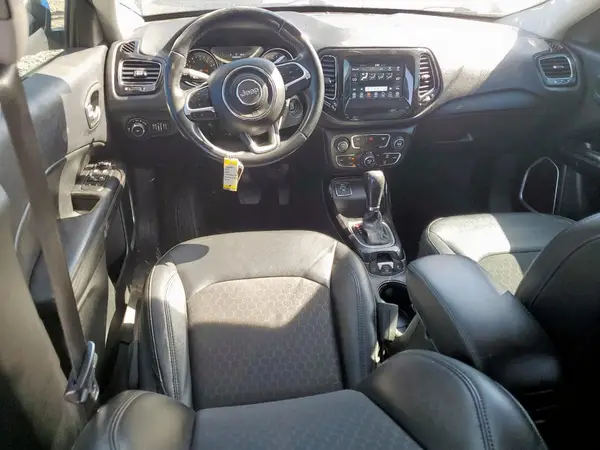 3C4NJCBB3KT743292 2019 JEEP COMPASS - Image 8