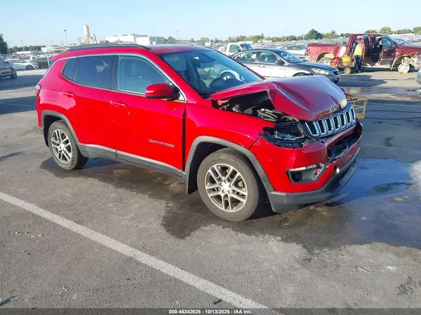 3C4NJCBB3KT743549 2019 JEEP COMPASS - Image 1