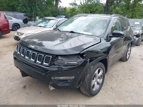 3C4NJCBB3KT762988 2019 JEEP COMPASS - Image 2