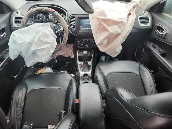 3C4NJCBB3KT773375 2019 JEEP COMPASS - Image 8