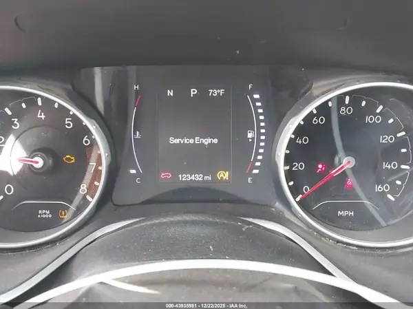 3C4NJCBB3KT802065 2019 JEEP COMPASS - Image 2
