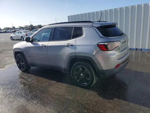 3C4NJCBB3KT809369 2019 JEEP COMPASS - Image 2