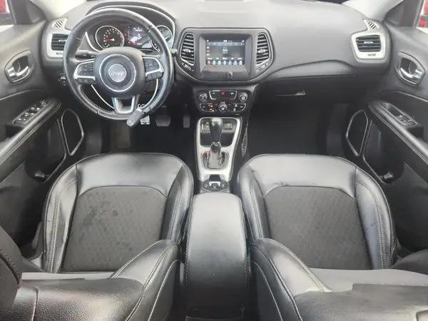 3C4NJCBB3KT820095 2019 JEEP COMPASS - Image 8