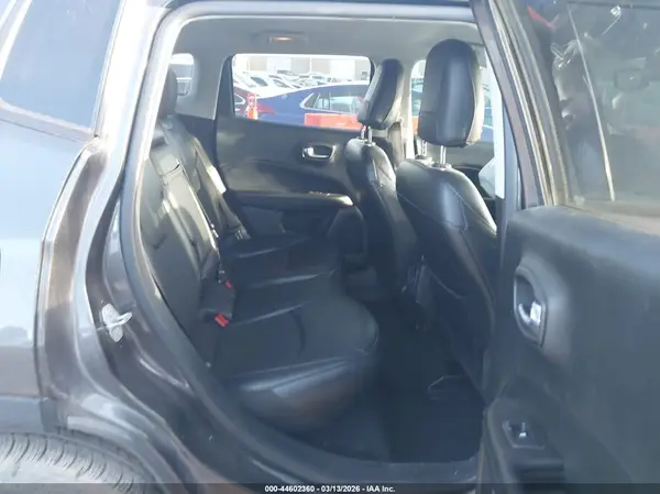 3C4NJCBB3KT834742 2019 JEEP COMPASS - Image 8