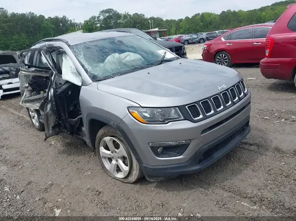 3C4NJCBB3KT851086 2019 JEEP COMPASS - Image 1