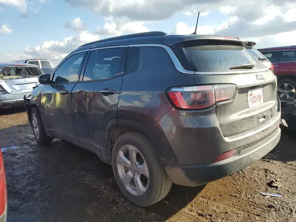 3C4NJCBB3KT852044 2019 JEEP COMPASS - Image 2