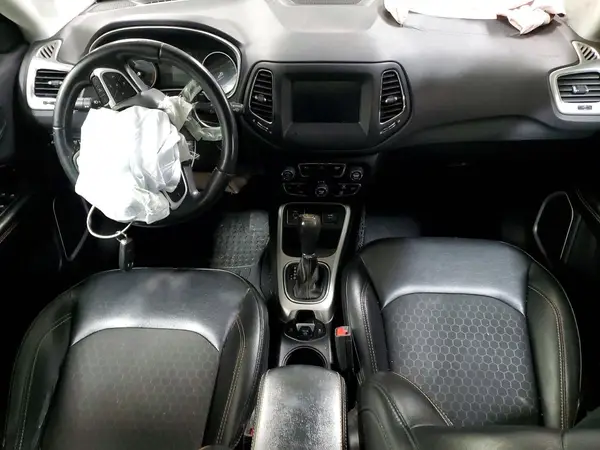 3C4NJCBB3KT854876 2019 JEEP COMPASS - Image 8