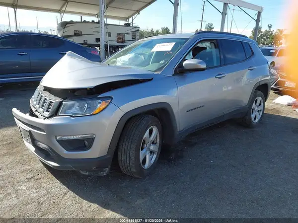 3C4NJCBB3LT115069 2020 JEEP COMPASS - Image 2
