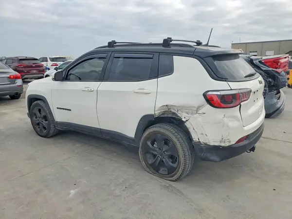 3C4NJCBB3LT129439 2020 JEEP COMPASS - Image 2