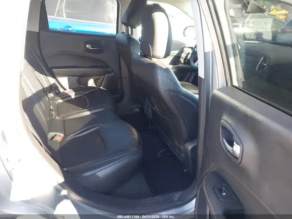 3C4NJCBB3LT153093 2020 JEEP COMPASS - Image 8