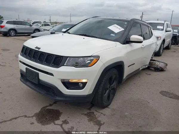 3C4NJCBB3LT211543 2020 JEEP COMPASS - Image 2