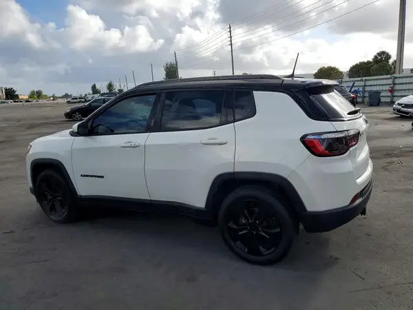 3C4NJCBB3LT248978 2020 JEEP COMPASS - Image 2