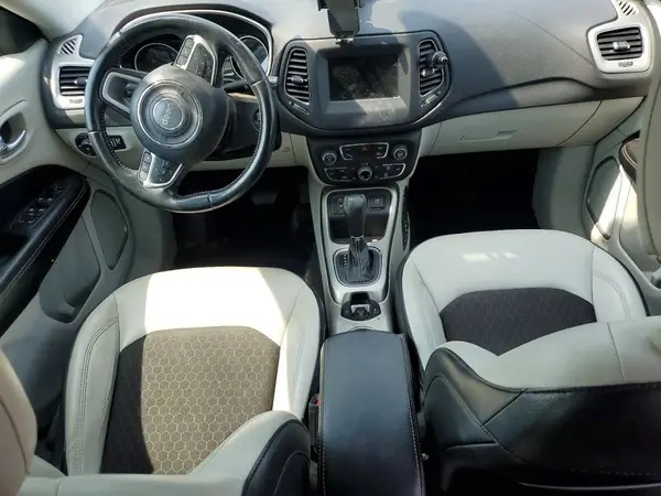 3C4NJCBB3LT257180 2020 JEEP COMPASS - Image 8