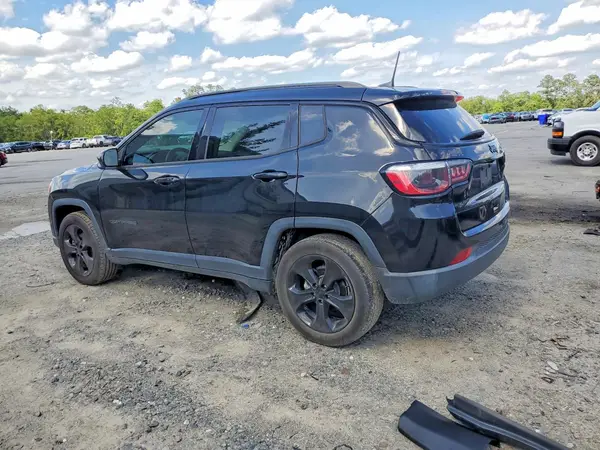 3C4NJCBB3MT501833 2021 JEEP COMPASS - Image 2