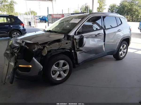 3C4NJCBB3MT517997 2021 JEEP COMPASS - Image 2