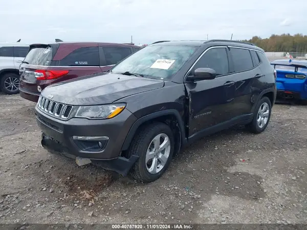3C4NJCBB3MT518132 2021 JEEP COMPASS - Image 2