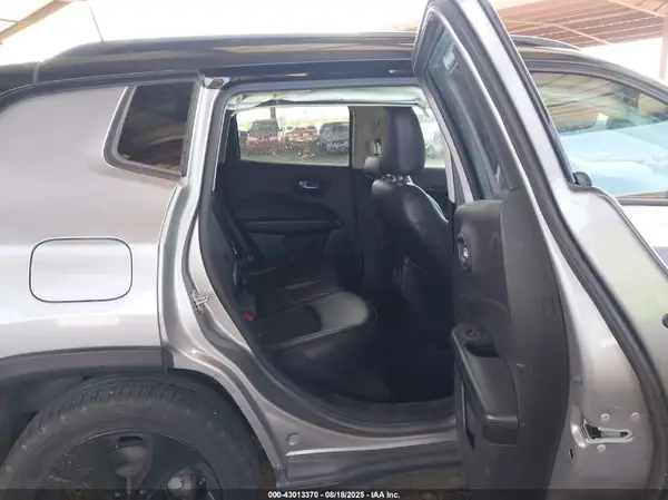 3C4NJCBB3MT532113 2021 JEEP COMPASS - Image 8