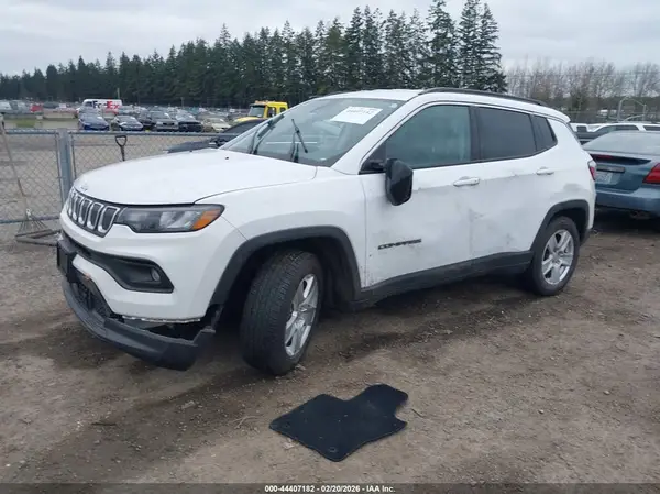 3C4NJCBB3NT119268 2022 JEEP COMPASS - Image 2