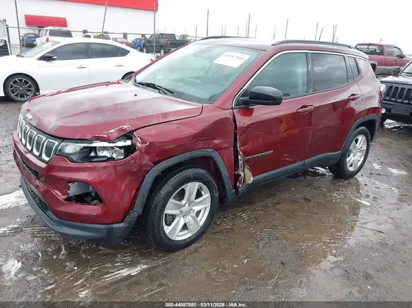 3C4NJCBB3NT147863 2022 JEEP COMPASS - Image 2