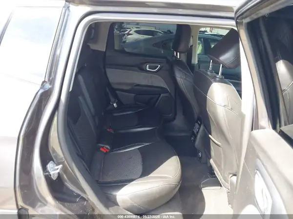 3C4NJCBB3NT155963 2022 JEEP COMPASS - Image 8