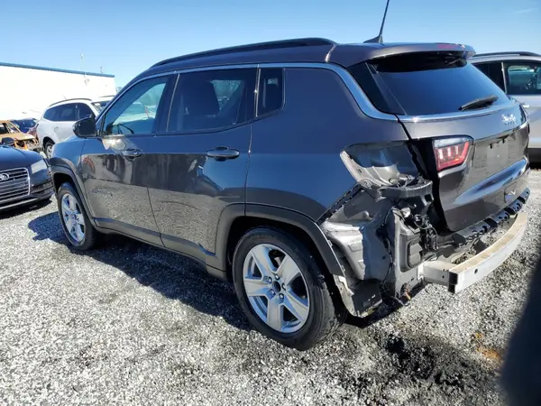 3C4NJCBB3NT168244 2022 JEEP COMPASS - Image 2
