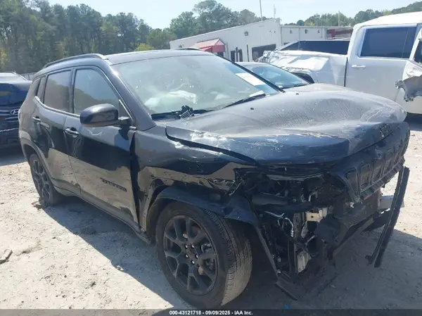 3C4NJCBB3NT213487 2022 JEEP COMPASS - Image 1