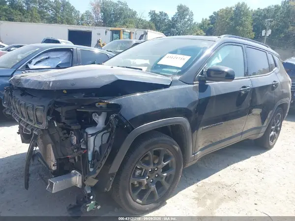3C4NJCBB3NT213487 2022 JEEP COMPASS - Image 2