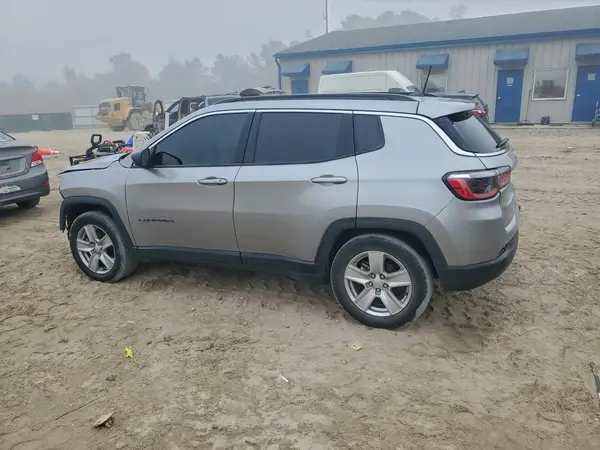 3C4NJCBB3NT218012 2022 JEEP COMPASS - Image 2
