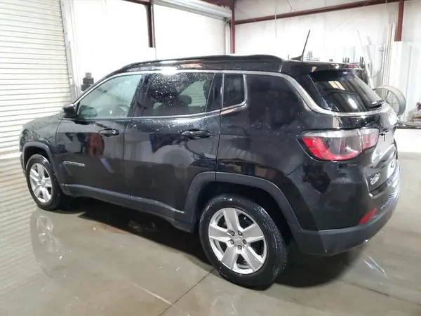 3C4NJCBB3NT229589 2022 JEEP COMPASS - Image 2