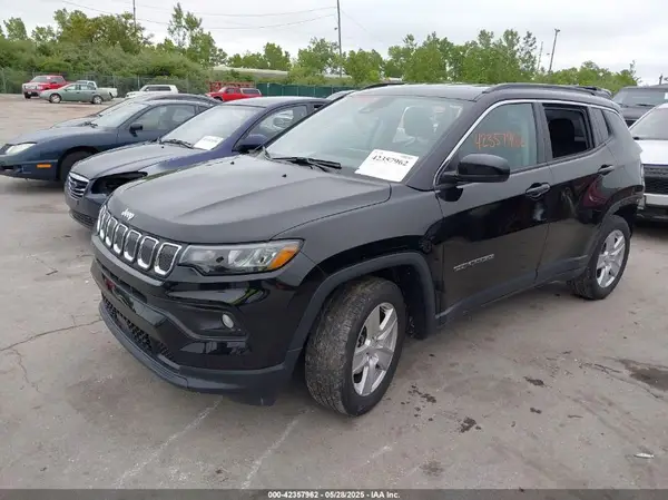 3C4NJCBB3NT234484 2022 JEEP COMPASS - Image 2