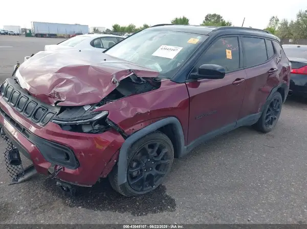 3C4NJCBB3NT236848 2022 JEEP COMPASS - Image 2