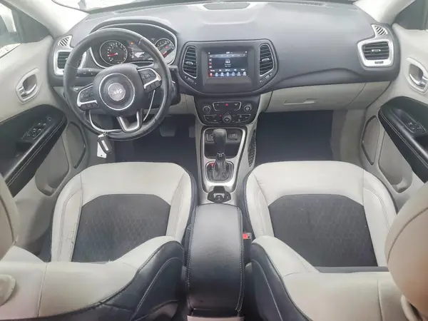 3C4NJCBB4HT605916 2017 JEEP COMPASS - Image 8