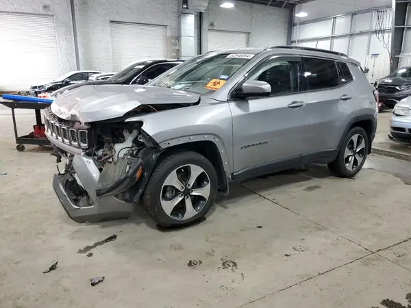 3C4NJCBB4HT669535 2017 JEEP COMPASS - Image 1